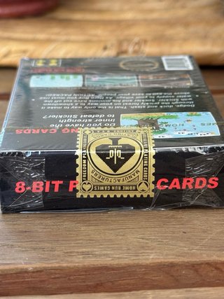 Baraja Home Run Games 8-Bit Playing Cards
