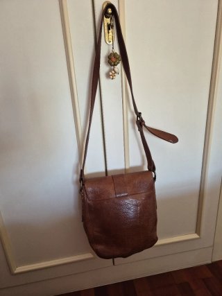 Bolso de cuero camel