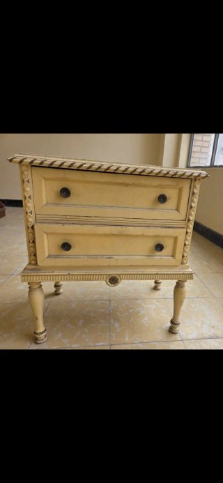 Cómoda de madera