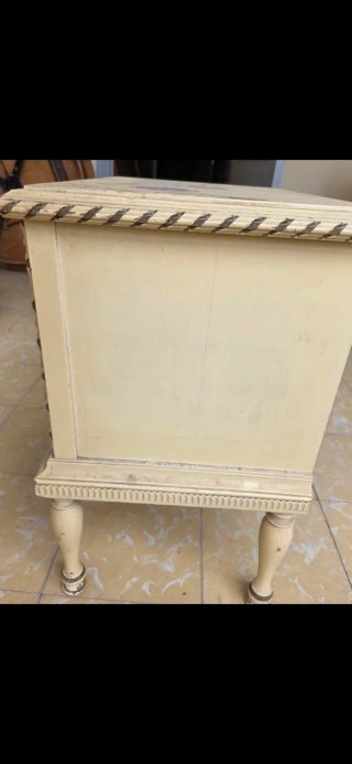 Cómoda de madera