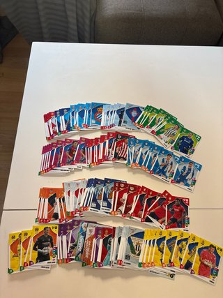 Cromos de fútbol variados