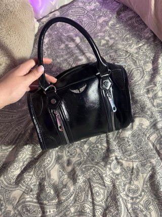 Bolso negro de cuero
