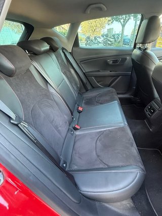 SEAT Leon FR pegatina C de la DGT