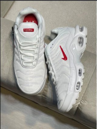 Supreme x Nike Air Max Plus TN Blancas