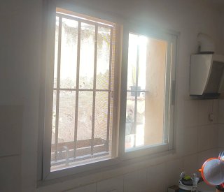 Ventana corredera con mosquitera