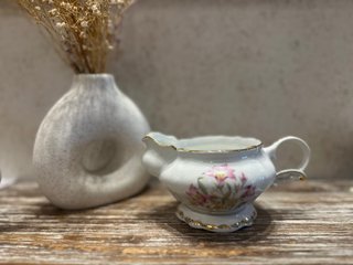 Jarra de porcelana antigua floral