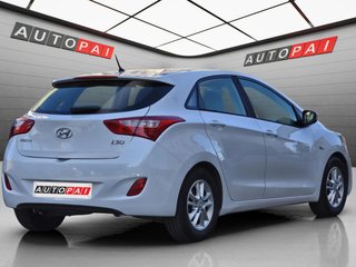 Hyundai i30 1.4i 100cv. "ESSENCE"