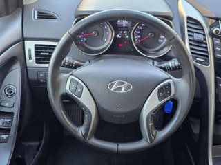 Hyundai i30 1.4i 100cv. "ESSENCE"