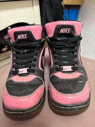 Zapatillas Nike Negras y Rosas Talla 37.5