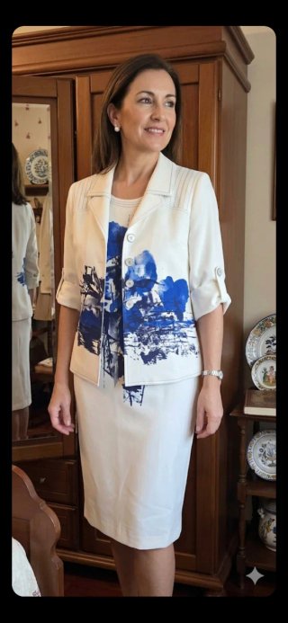 Conjunto chaqueta y vestido estampado