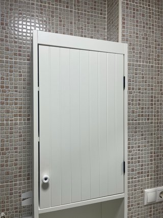 Mueble columna blanco