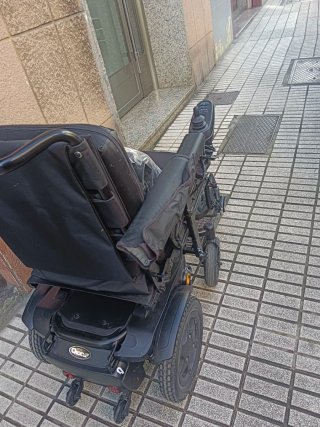 Silla de ruedas eléctrica