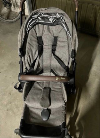 Capazo y Silla Cybex Priam Gris Chasis Rosa