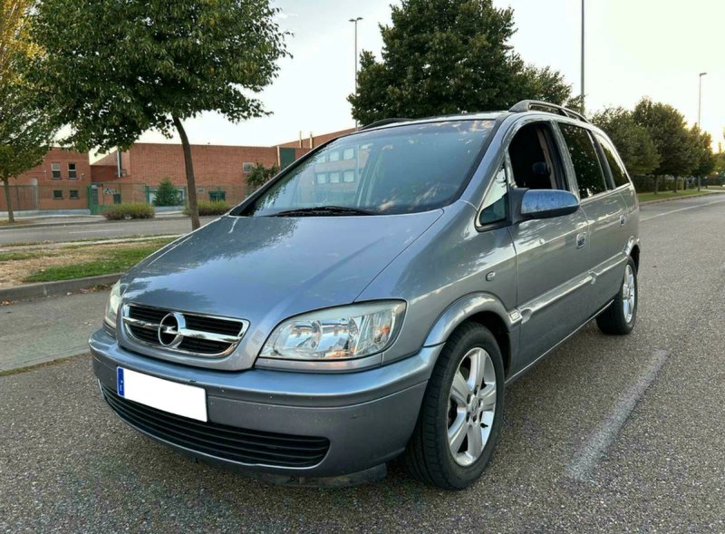 Opel Zafira 2005 - foto 1