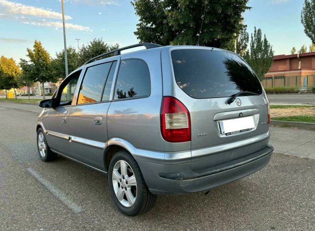 Opel Zafira 2005