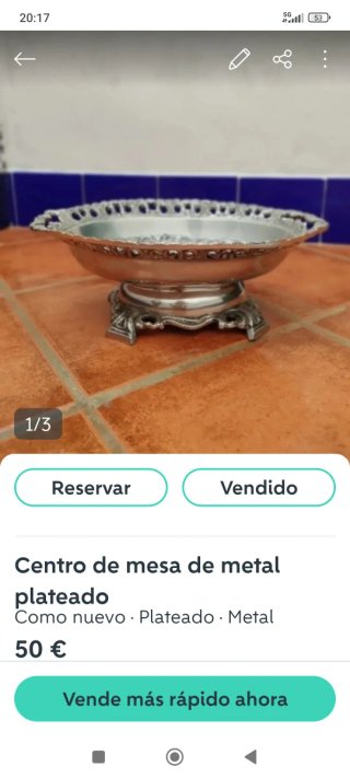 Centro de mesa de metal plateado