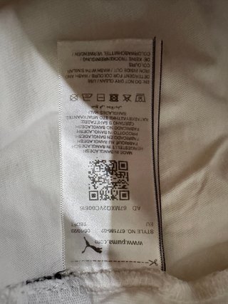 Camiseta Puma Blanca Estampado Zapatilla Roja