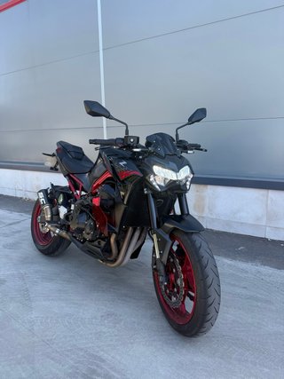 Kawasaki Z900 Full 2021 Negra/Roja