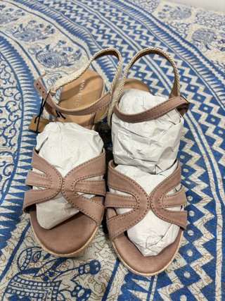Sandalias cuña esparto beige y rosa