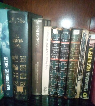 LOTE 8 LIBROS HISTORIA 2A GUERRA MUNDIAL