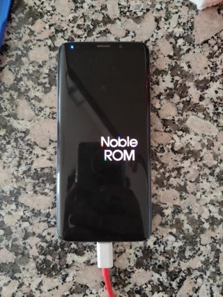 Samsung Galaxy S9+ con NobleRom e Root