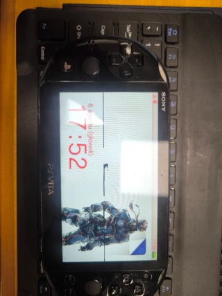PS Vita lettore schede da sostituire e linea nera