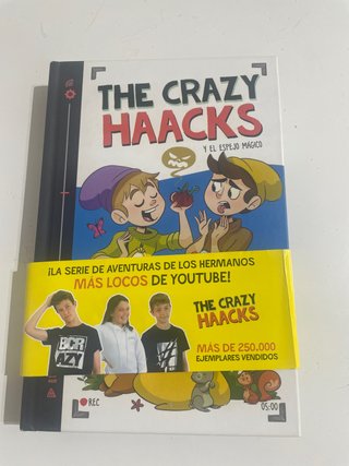 The Crazy Haacks y el espejo mágico