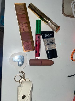 Pack Maquillaje Revolution y Glam