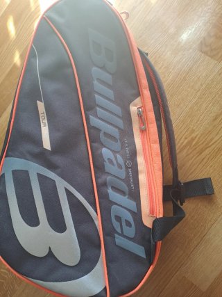 Paletero Bullpadel Tour Negro Naranja
