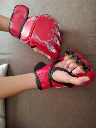 Guantes MMA Rojos Diseño Garra