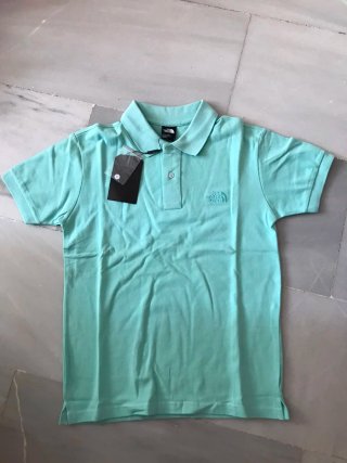 Más ropa y Gorra Gris negro