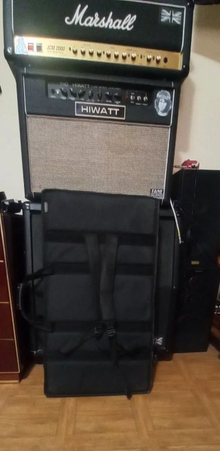 Pedalboard per effetti chitarra/basso
