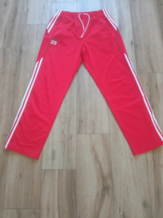 Pantalón chándal Adidas rojo Vintage 2006 Talla M.