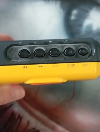Walkman Sony WM-FS395 Amarillo POCO COMUN.