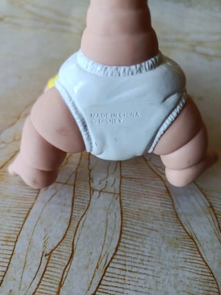 Figura Bebé Dino Sinclair Disney