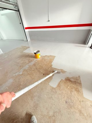 Servicio de pintura y restauración de garajes