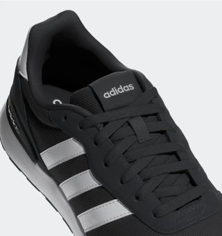 Zapatillas Adidas Negras y Blancas