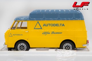 Laudoracing Alfa Romeo F12 Autodelta 1:18