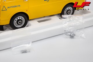 Laudoracing Alfa Romeo F12 Autodelta 1:18