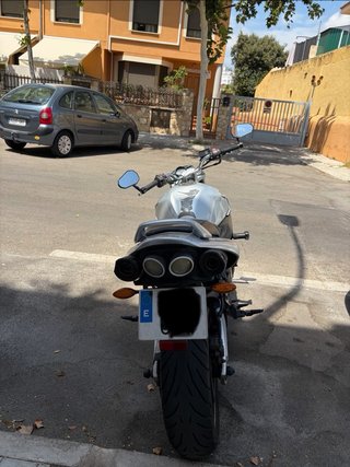 Suzuki GSR 600 Naked