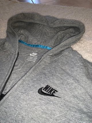Felpa Nike con zip grigia