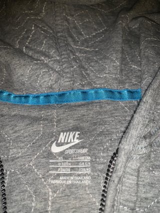 Felpa Nike con zip grigia