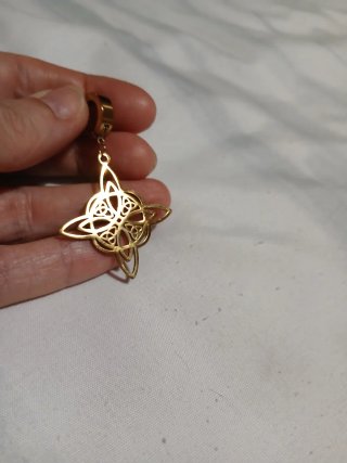 Pendientes Nudo Bruja 4 Puntas Oro