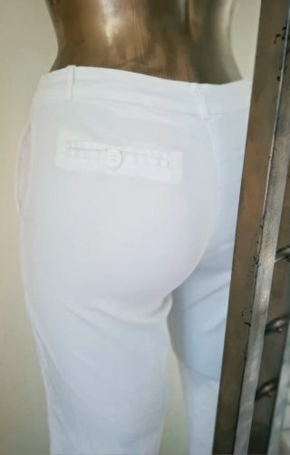 Pantaloni bianchi tg. M nuovi