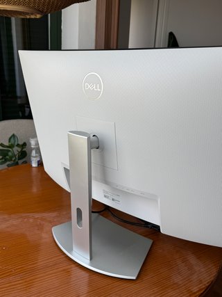 Monitor Dell Curvo UHD 4K 32 S3221QSA