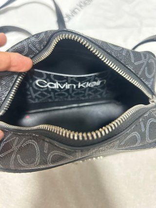 Bolso y cinturón Calvin Klein