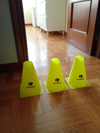 Conos y setas de entrenamiento