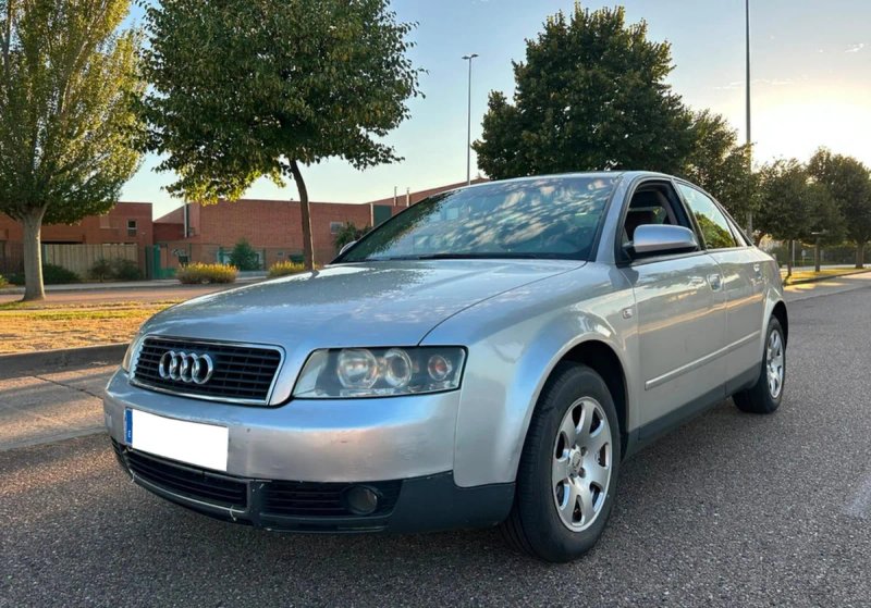 Audi A4 1.9tdi 130 - foto 1