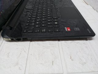 Computer portatile Toshiba Satellite L50D-B (1780)