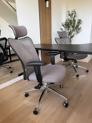 2 Sedie da ufficio SIHOO ergonomiche in buono stato